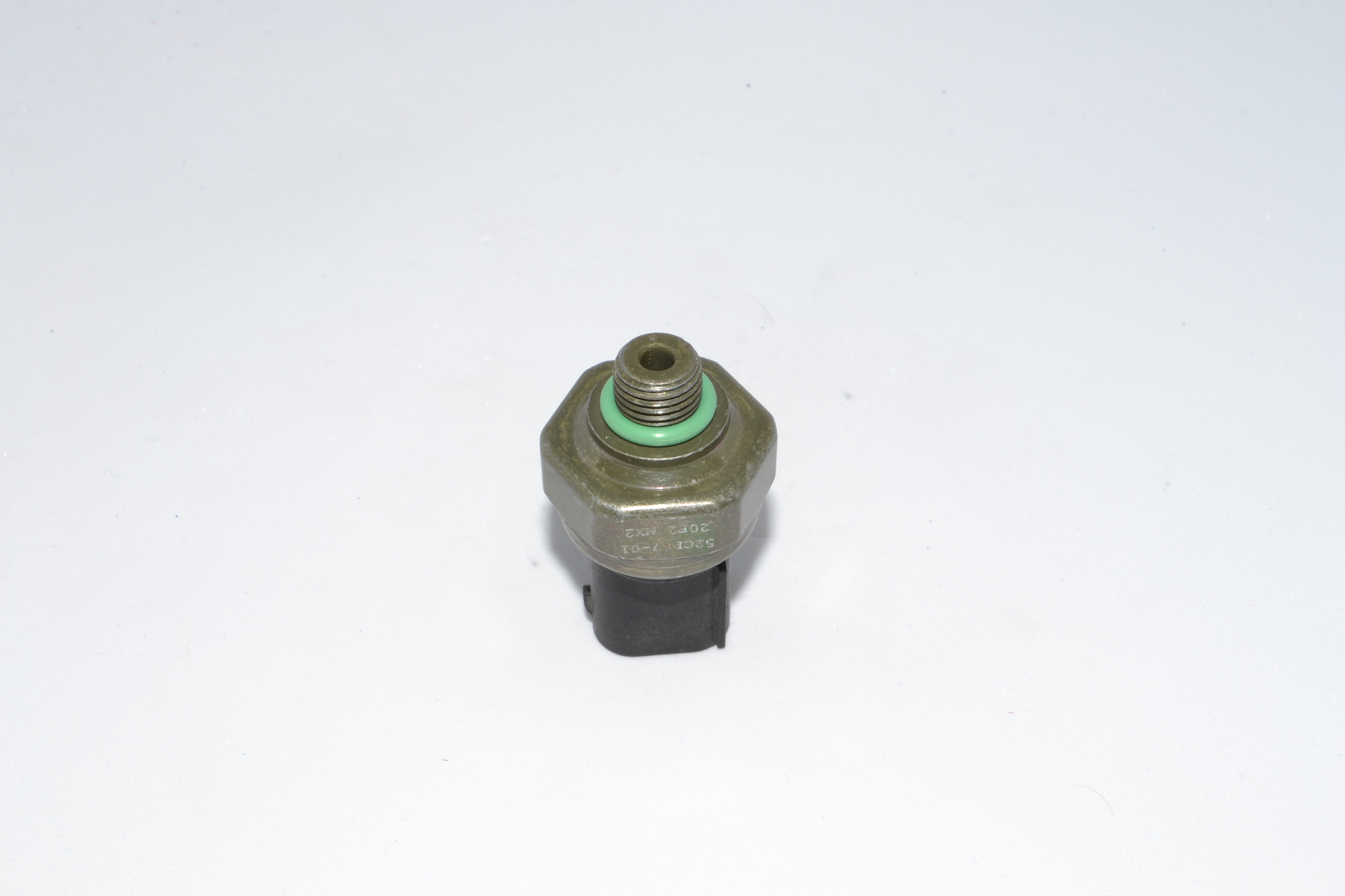 A/C Compressor Coil BMW E46 61203460 - photo 3